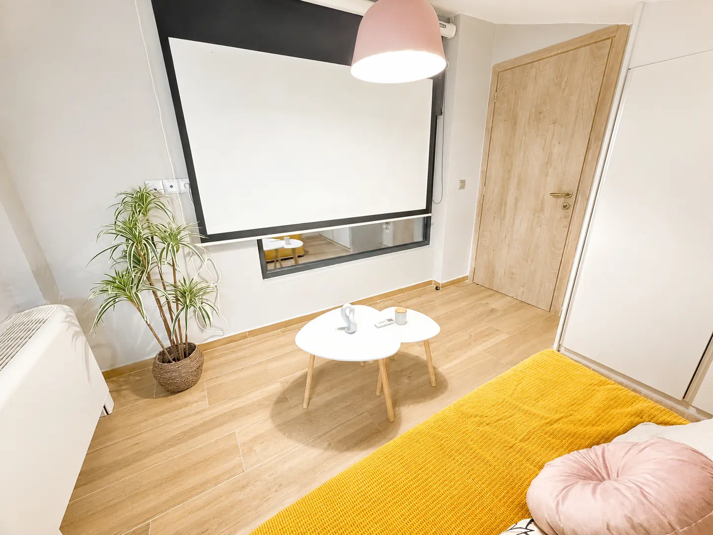 7th Floor Athens Centre Penthouse, Victoria Square, Athens Centre, office and living space with sofa bed